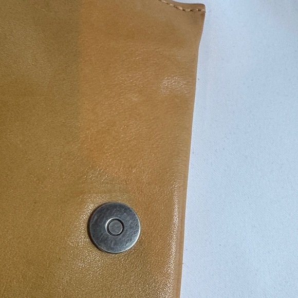 Latico Eloise Camel Leather Zip Wallet “NWT” - Picture 8 of 14